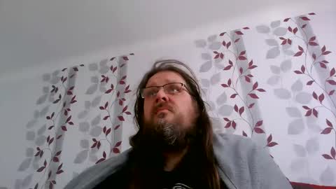 Snapshot of metallbuddy chatting on 03/03/25, 09:44 ask me online show from 03/03/25, 09:44