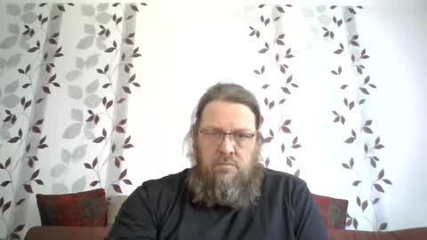 Snapshot of metallbuddy chatting on 05/01/26, 10:31 ask me online show from 05/01/26, 10:31