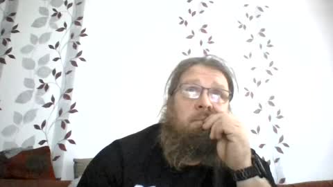 Snapshot of metallbuddy chatting on 07/12/26, 11:01 ask me online show from 07/12/26, 11:01