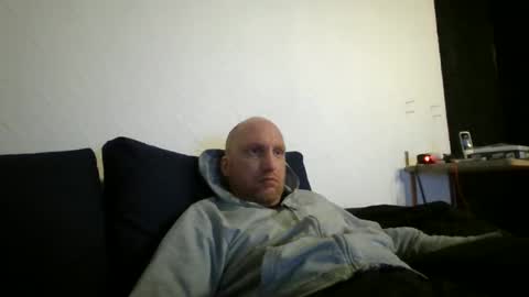 metaller123456 online show from 03/25/26, 07:09