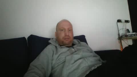 metaller123456 online show from 03/29/26, 06:46