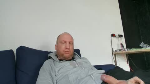 metaller123456 online show from 04/03/26, 06:55