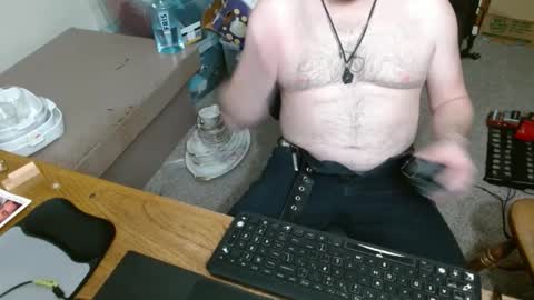 Snapshot of metalsharkk chatting on 01/28/25, 08:26 metalsharkk online show from 01/28/25, 08:26