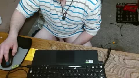 Snapshot of metalsharkk chatting on 01/30/25, 09:36 metalsharkk online show from 01/30/25, 09:36