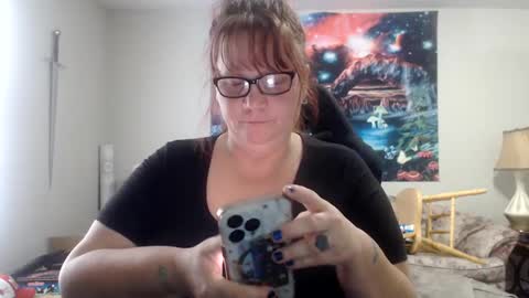 Snapshot of metalshop chatting on 12/08/24, 07:00 Mommy Jaxx online show from 12/08/24, 07:00