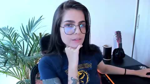 Meurif online show from 10/31/25, 03:13