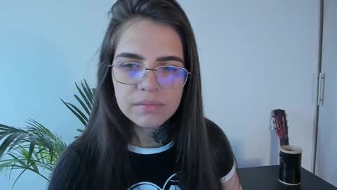 Snapshot of meurief chatting on 06/05/26, 12:33 Meurif online show from 06/05/26, 12:33