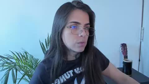Snapshot of meurief chatting on 06/11/26, 05:55 Meurif online show from 06/11/26, 05:55