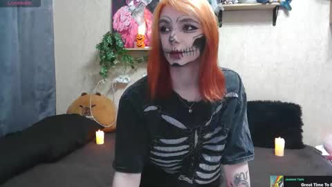 Mavis online show from 10/31/25, 10:16