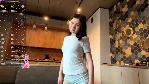 mewpuff online show from 06/20/26, 10:40