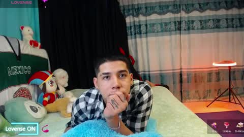 Jhon online show from 03/31/26, 02:02