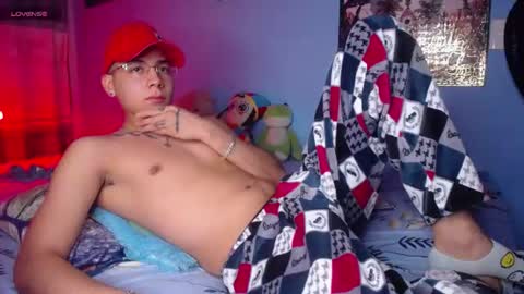 Snapshot of mexican_cum chatting on 07/19/26, 01:42 Jhon online show from 07/19/26, 01:42