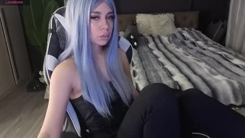 Snapshot of mezzalunaa chatting on 02/18/26, 03:02 vollmond online show from 02/18/26, 03:02