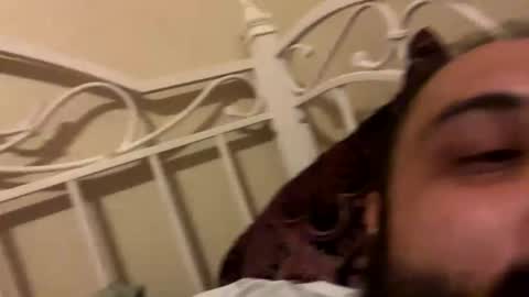 Snapshot of mgjg0812 chatting on 10/28/25, 01:58 mgjg0812 online show from 10/28/25, 01:58