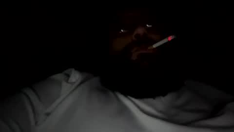 Snapshot of mgjg0812 chatting on 11/17/25, 04:07 mgjg0812 online show from 11/17/25, 04:07