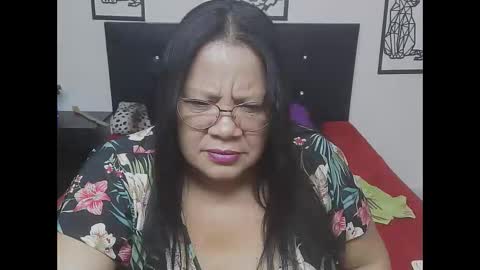 mhia1972 online show from 12/17/25, 04:02