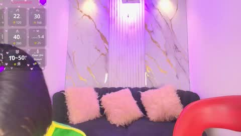 Mhia Kate online show from 11/28/25, 12:08