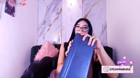 Mhia Kate online show from 06/03/26, 11:57