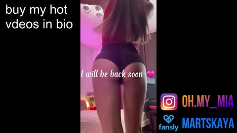 Mia Martskaya online show from 10/31/25, 09:21