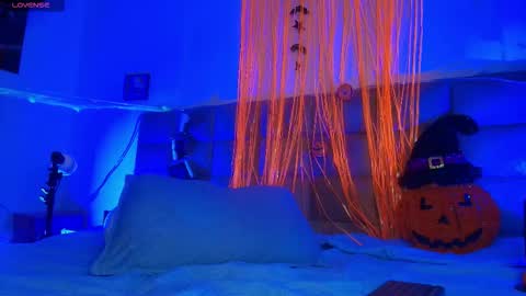 Emi online show from 10/23/25, 07:23