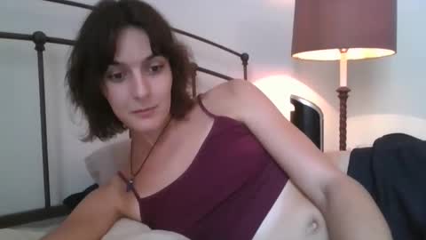 Snapshot of mia_177 chatting on 09/08/25, 08:08 mia_177 online show from 09/08/25, 08:08