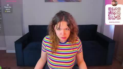Snapshot of mia__miler chatting on 05/18/26, 04:07 mia online show from 05/18/26, 04:07