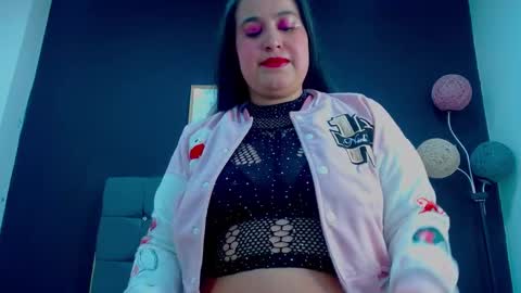 C A L L  M E  M I A  online show from 09/29/25, 09:30