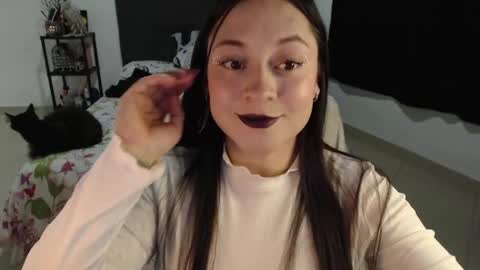 mia online show from 12/05/24, 11:51