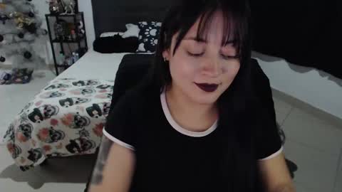 mia online show from 12/22/24, 01:45