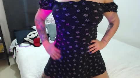 mia online show from 10/05/25, 12:09