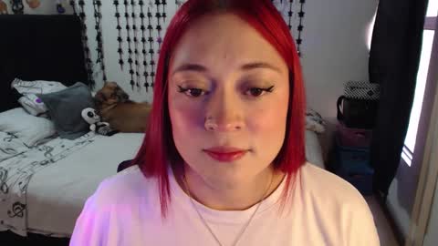 Snapshot of mia_adams_red chatting on 02/17/26, 08:26 mia online show from 02/17/26, 08:26