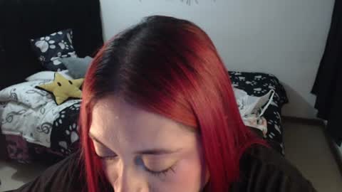 Snapshot of mia_adams_red chatting on 06/11/26, 12:32 mia online show from 06/11/26, 12:32