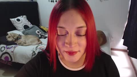 Snapshot of mia_adams_red chatting on 06/14/26, 05:26 mia online show from 06/14/26, 05:26