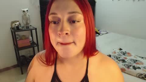 Snapshot of mia_adams_red chatting on 06/30/26, 12:22 mia online show from 06/30/26, 12:22
