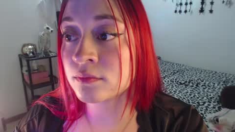 Snapshot of mia_adams_red chatting on 07/23/26, 01:58 mia online show from 07/23/26, 01:58