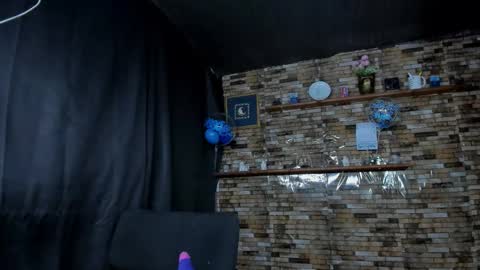 Snapshot of mia_and_vincentt chatting on 09/24/25, 04:16 Mia and vincentt model indepent online show from 09/24/25, 04:16