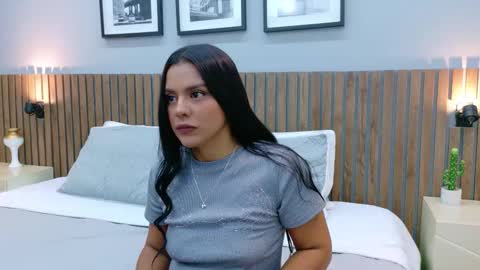 Snapshot of mia_bellefort chatting on 02/04/26, 08:58 Mia Bellefort online show from 02/04/26, 08:58