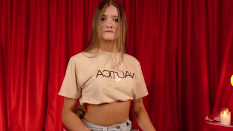 Mia Benett  online show from 04/04/26, 12:42