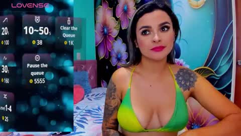 Mia online show from 12/13/24, 04:43