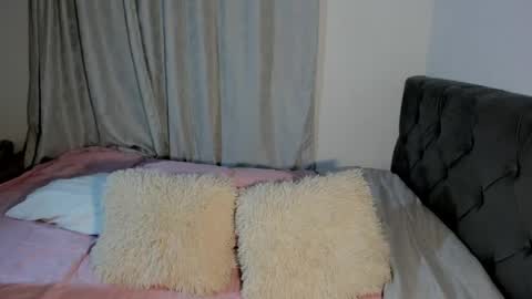 Snapshot of mia_blaiir chatting on 06/05/26, 01:56 Mia Blair online show from 06/05/26, 01:56