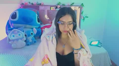 Snapshot of mia_bnnyy chatting on 09/30/25, 08:58 mia_bnnyy online show from 09/30/25, 08:58