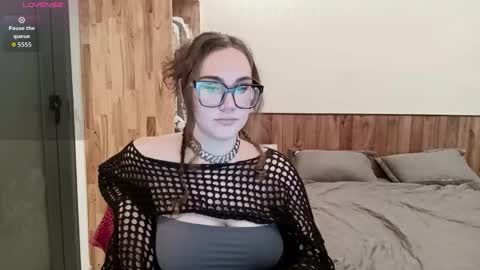 mia_boone online show from 11/22/25, 04:22