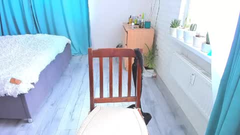 Snapshot of mia_brackenridge chatting on 06/06/26, 12:43 Mia6969 online show from 06/06/26, 12:43