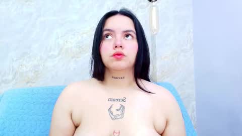 Snapshot of mia_candy_0 chatting on 10/09/25, 12:03 Mia online show from 10/09/25, 12:03