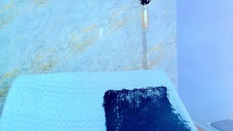 Snapshot of mia_candy_0 chatting on 12/02/25, 12:10 Mia online show from 12/02/25, 12:10