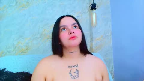 Snapshot of mia_candy_0 chatting on 12/15/25, 12:09 Mia online show from 12/15/25, 12:09