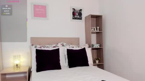 Mia Cano online show from 11/06/25, 04:52