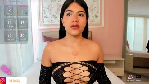 Mia Cano online show from 11/26/25, 11:44