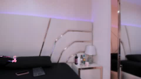 Snapshot of mia_cartter_ chatting on 07/12/26, 04:25 Mia Cartter online show from 07/12/26, 04:25