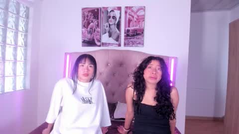 Snapshot of mia_cavallii chatting on 12/17/25, 07:20 mia_cavallii online show from 12/17/25, 07:20